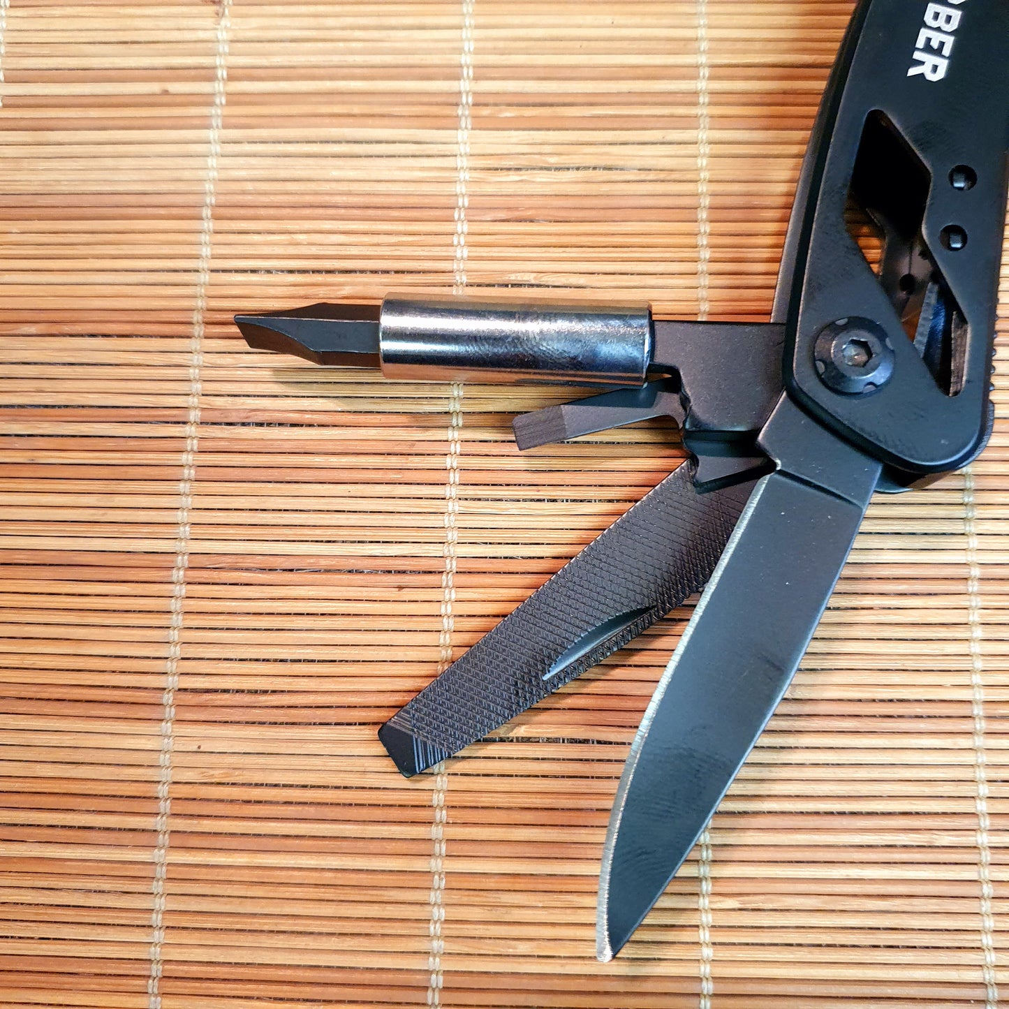 Gerber Multi Tool (11 in 1)