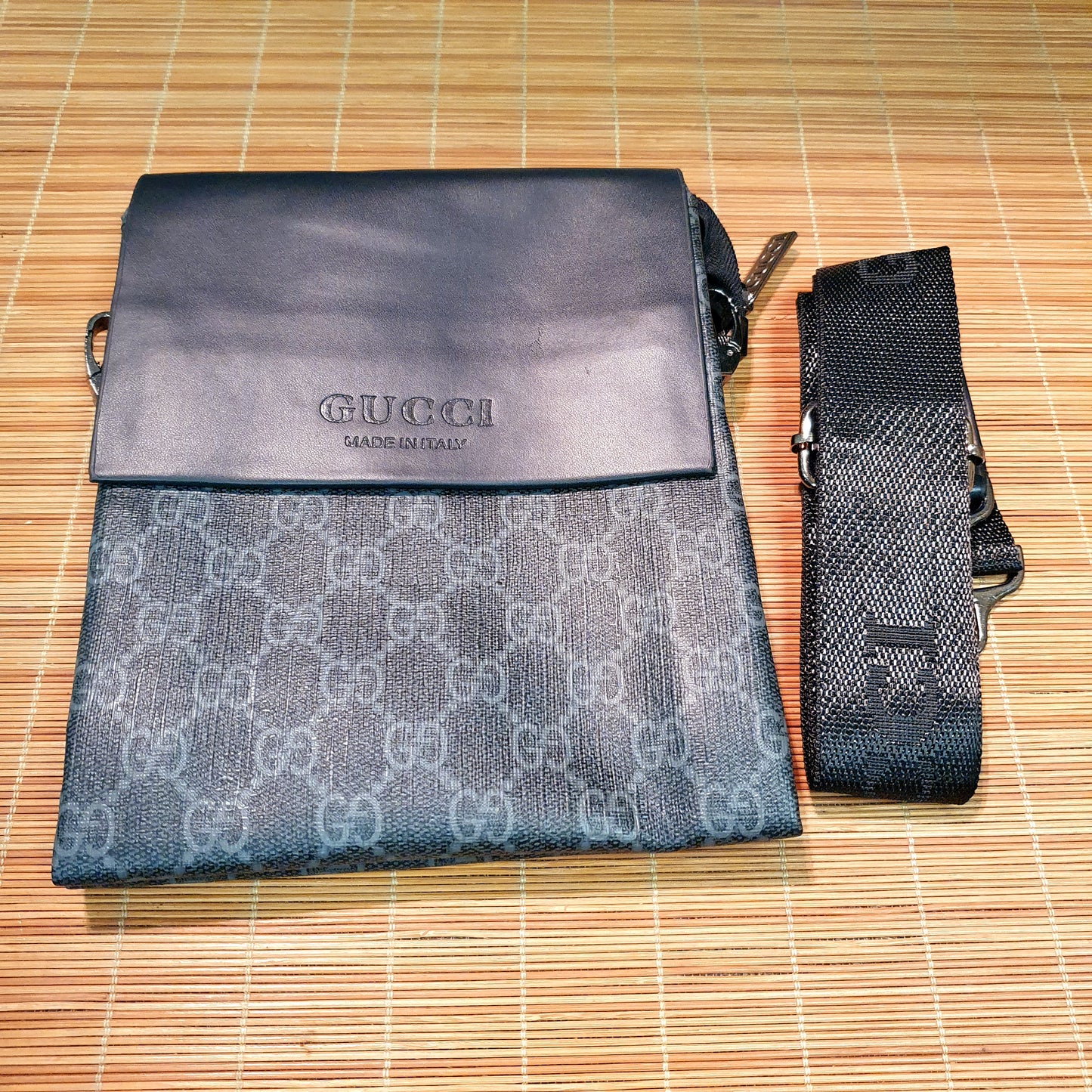 Gucci Cross Body Bag 6515