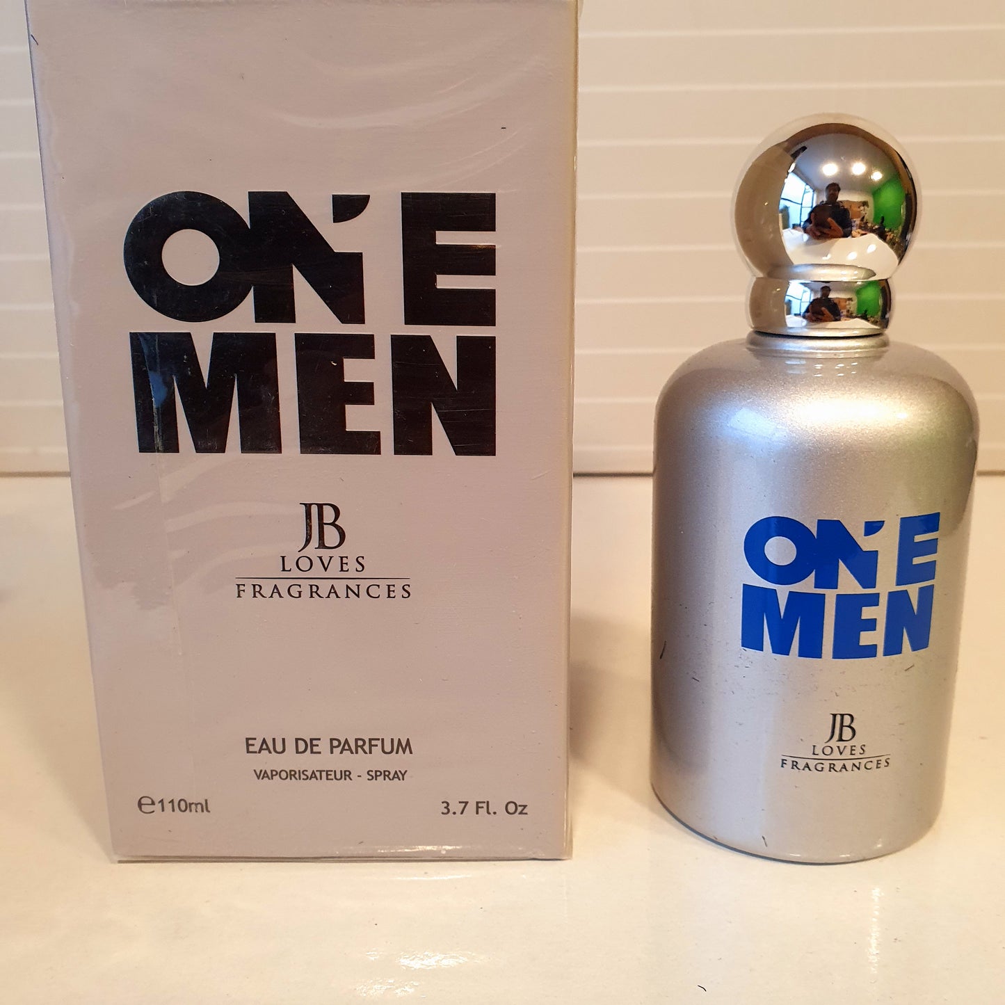 One Men JB Loves Perfume