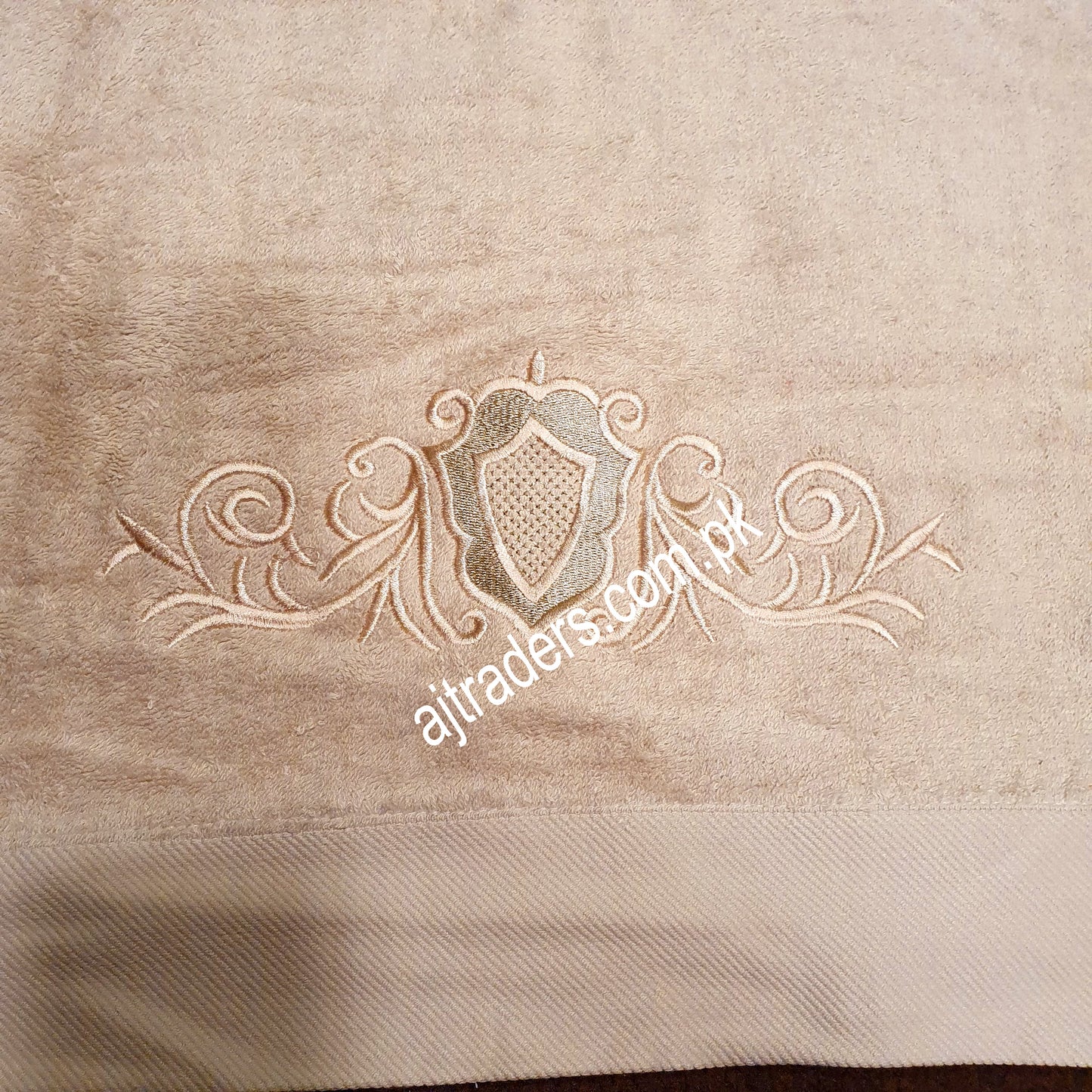 Embroidered Cotton Towel 81480