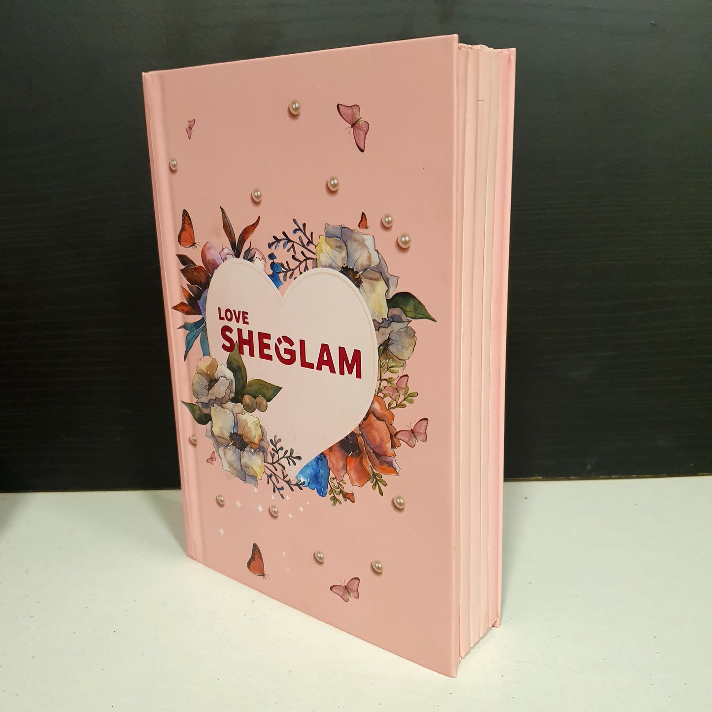 Love Sheglam Makeup Book 13450