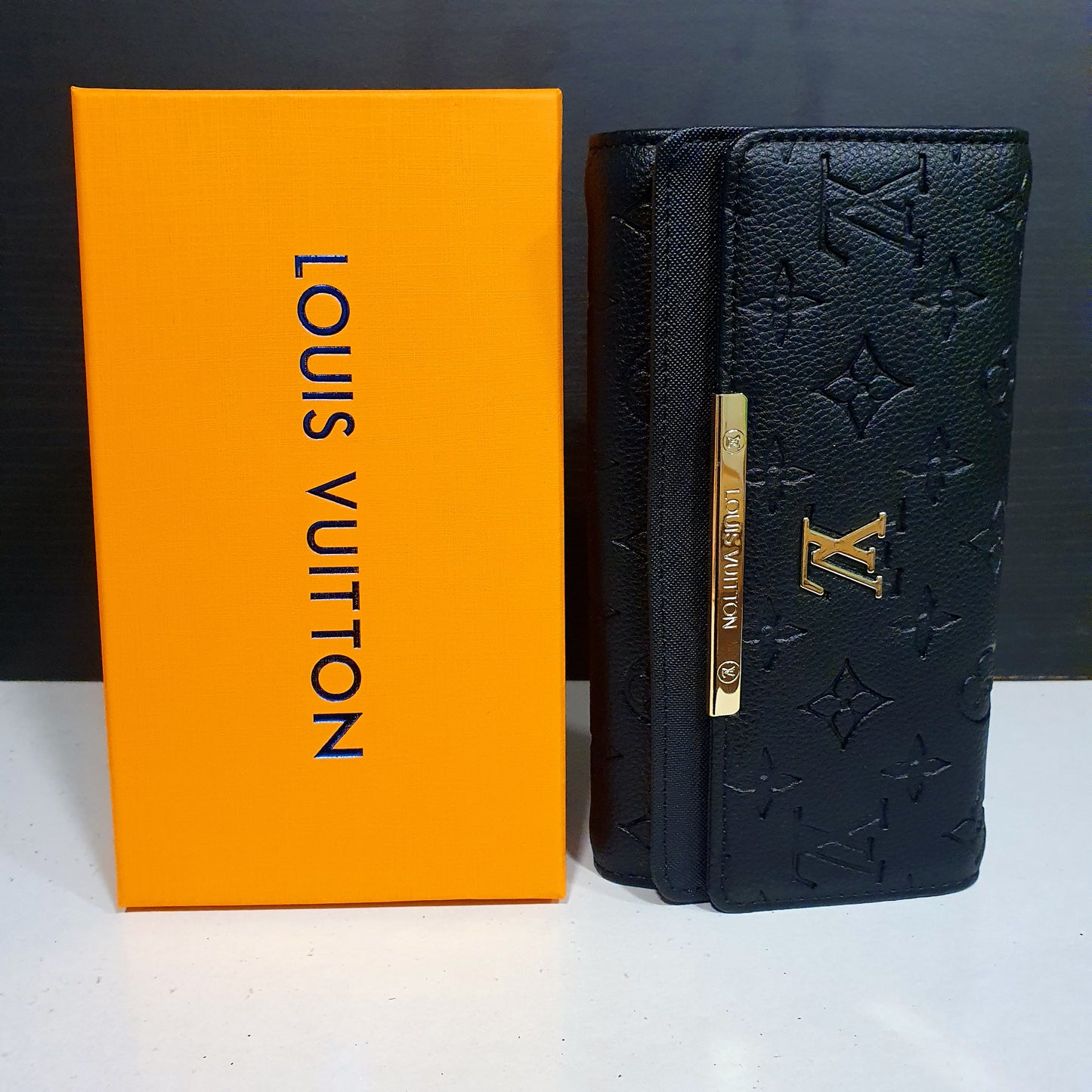 LV Ladies Long Black Wallet 15526
