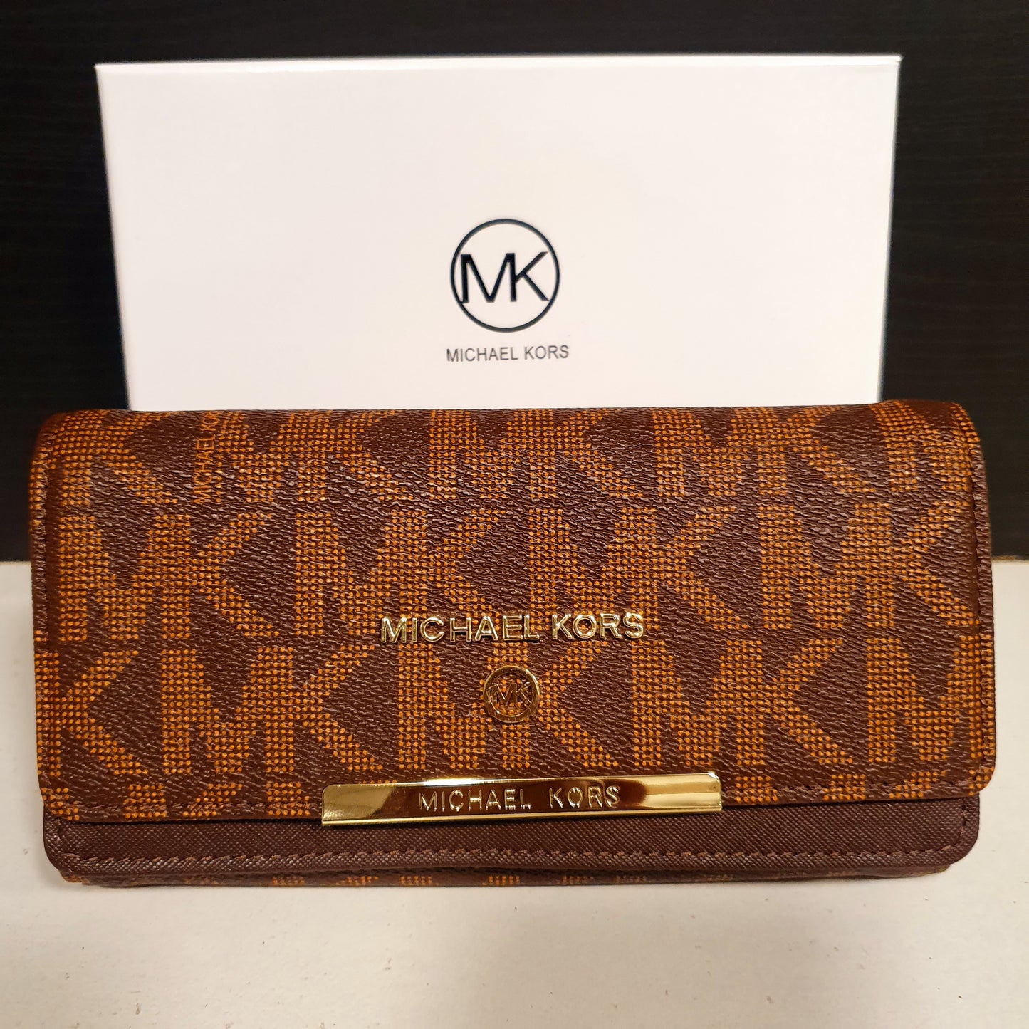 Michael Kors Long Wallet with Box 10260044