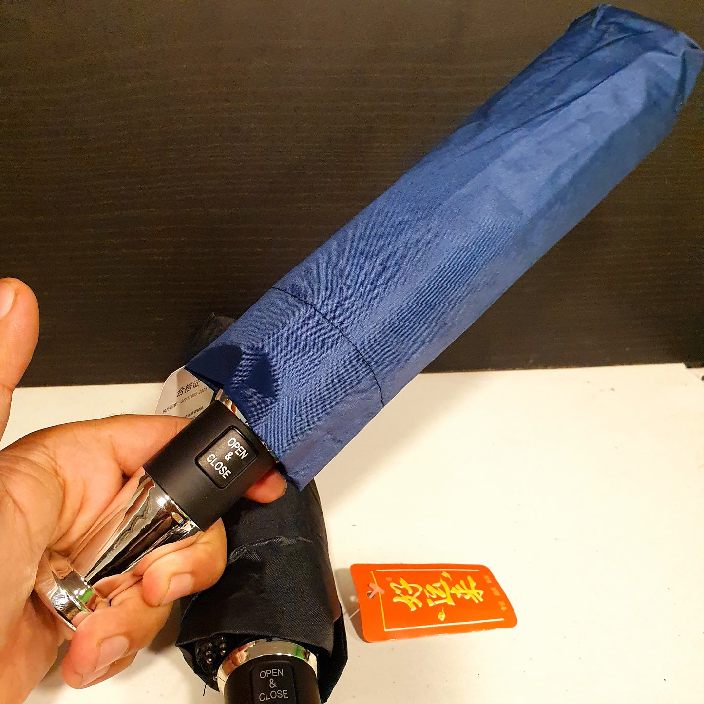 Silver Chrome Handle Traveling Umbrella 31750