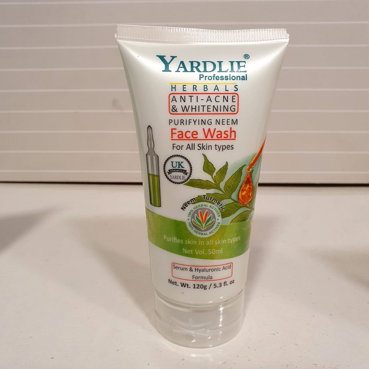 Yarldlie Professional Face Wash 21250