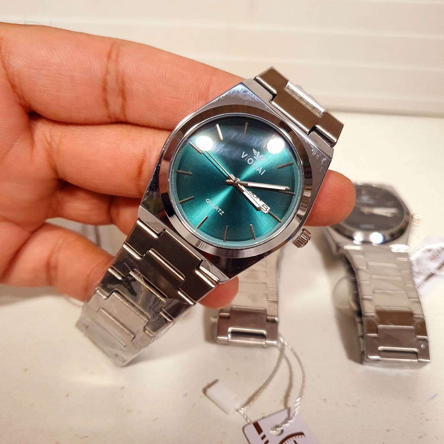 Vokai Quartz Elegant Premium Quarts Stainless Steel Men's Watch 33000