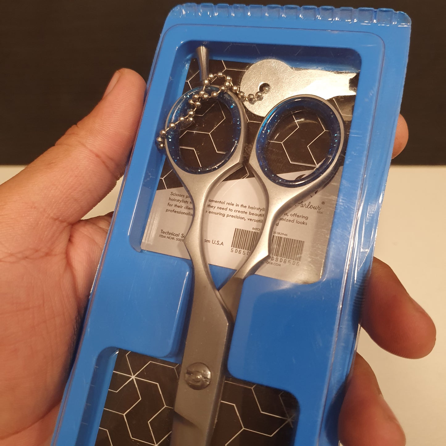 Premium Class Titanium Hair Cutting USA Scissor For Saloons 121270