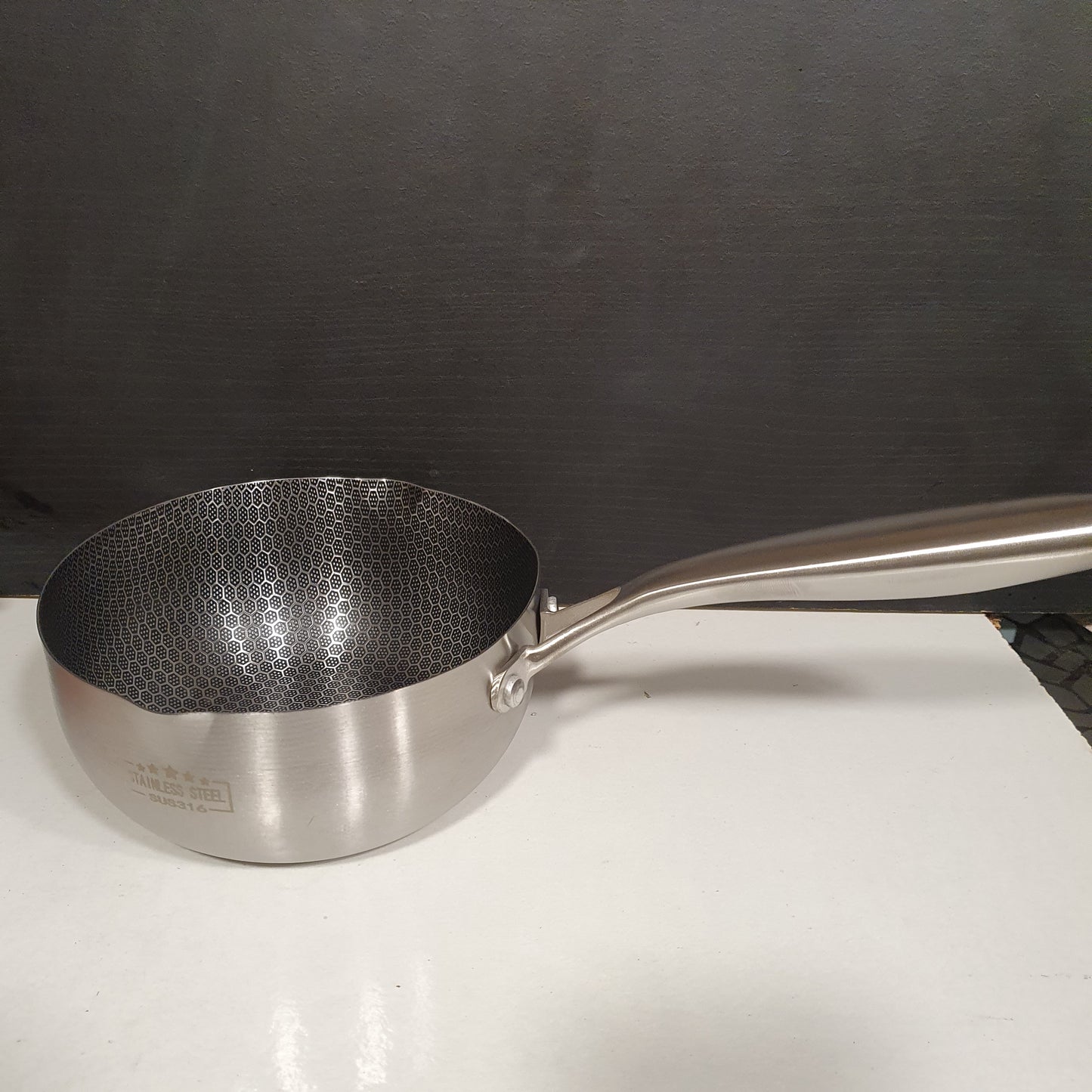 Honeycomb Style Stainless Steel Sauce Pan 31600
