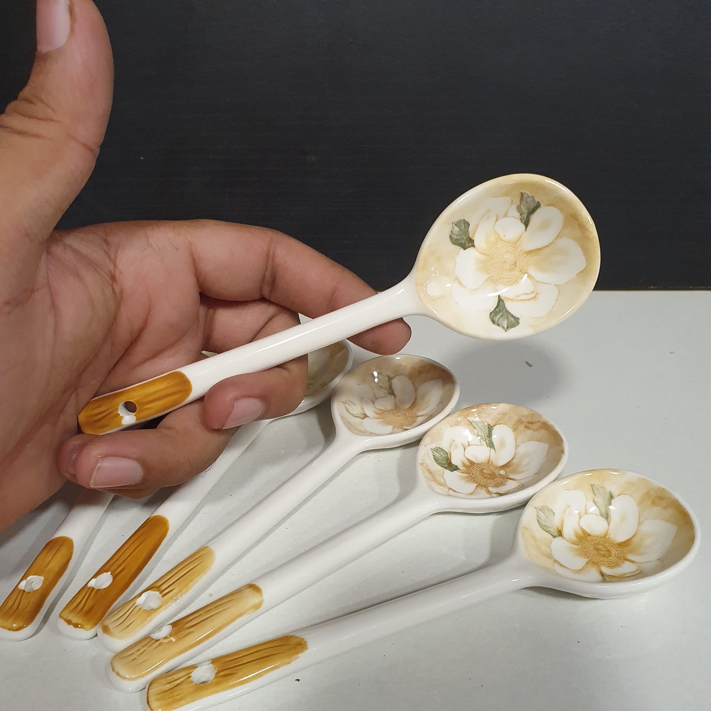 6 Pcs White Spoon Set 61180