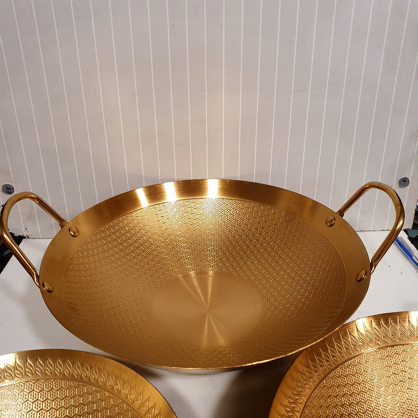 Honeycomb Style Golden Karahi 61170