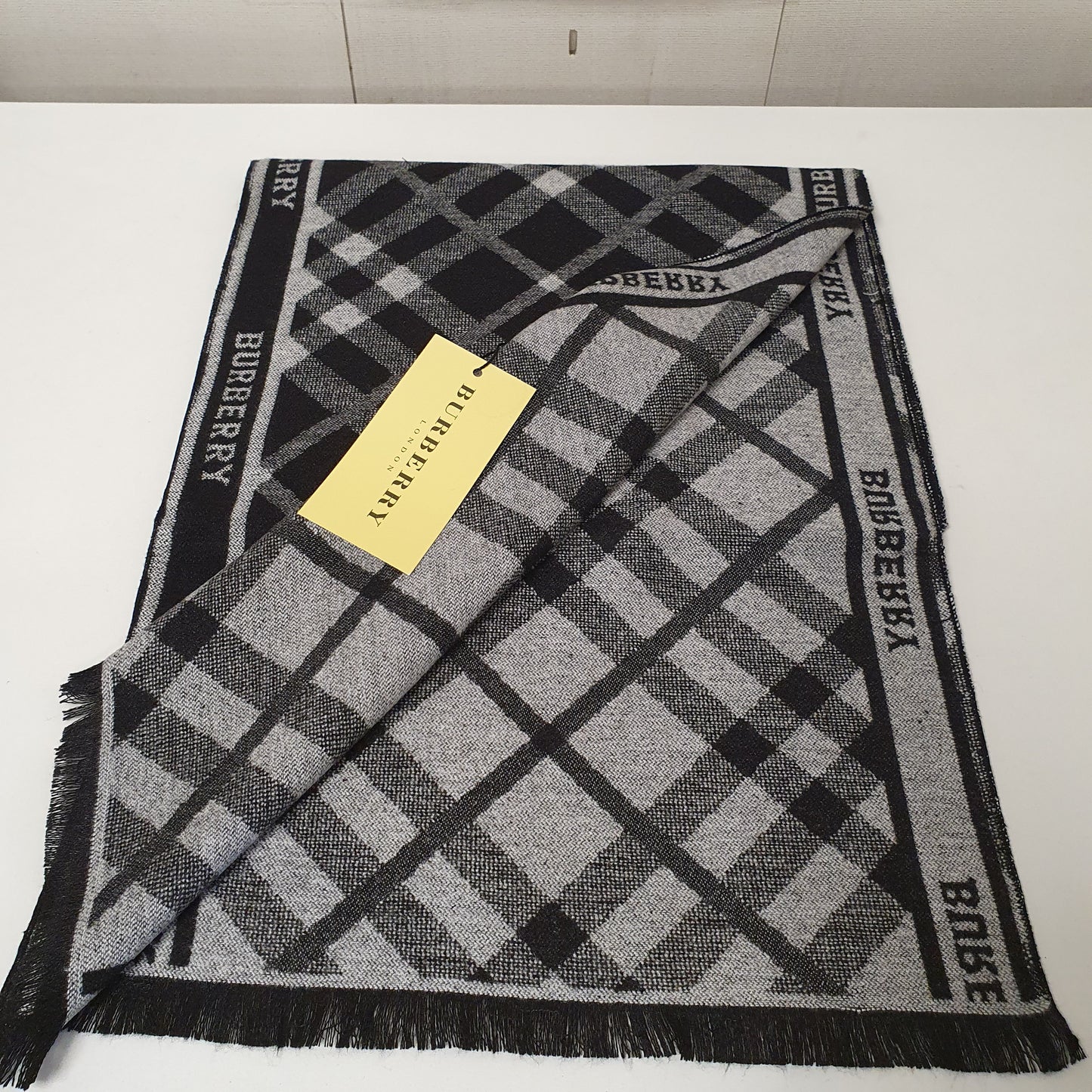 Burberry Scarf, 7056