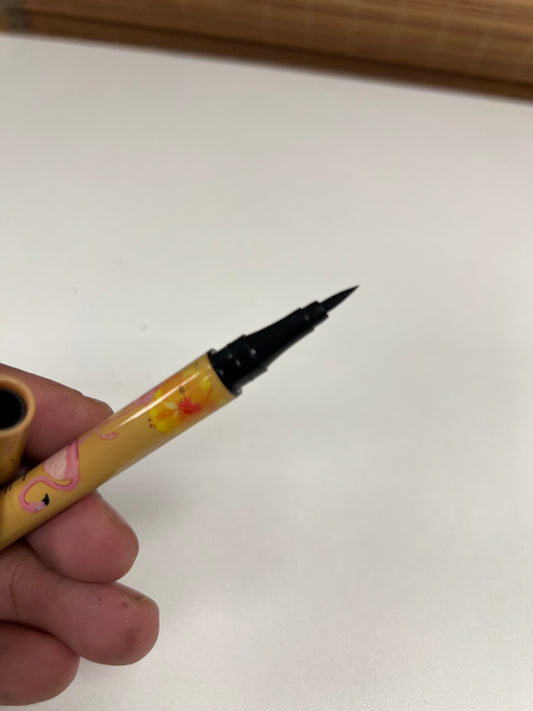 Huda moji matte Eye Liner