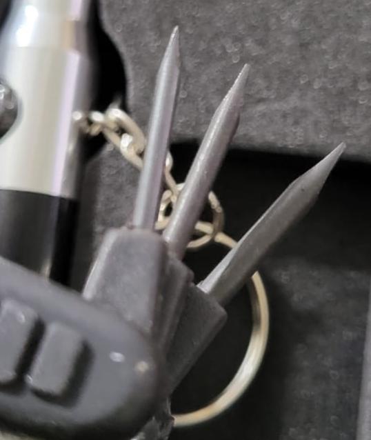 Survival Kit Whistle With Small Screw Driver Set