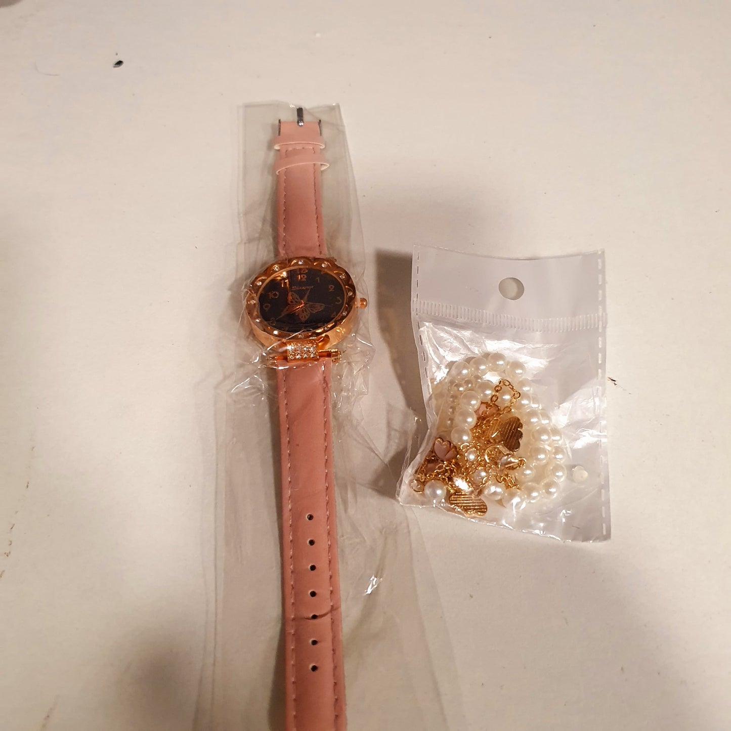 Watch with jewelry set