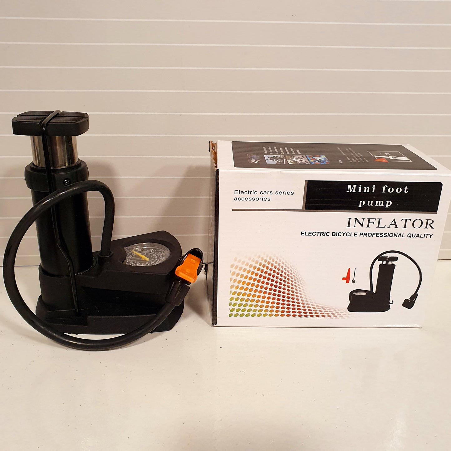 Inflator Pump for Car & Bikes 121180