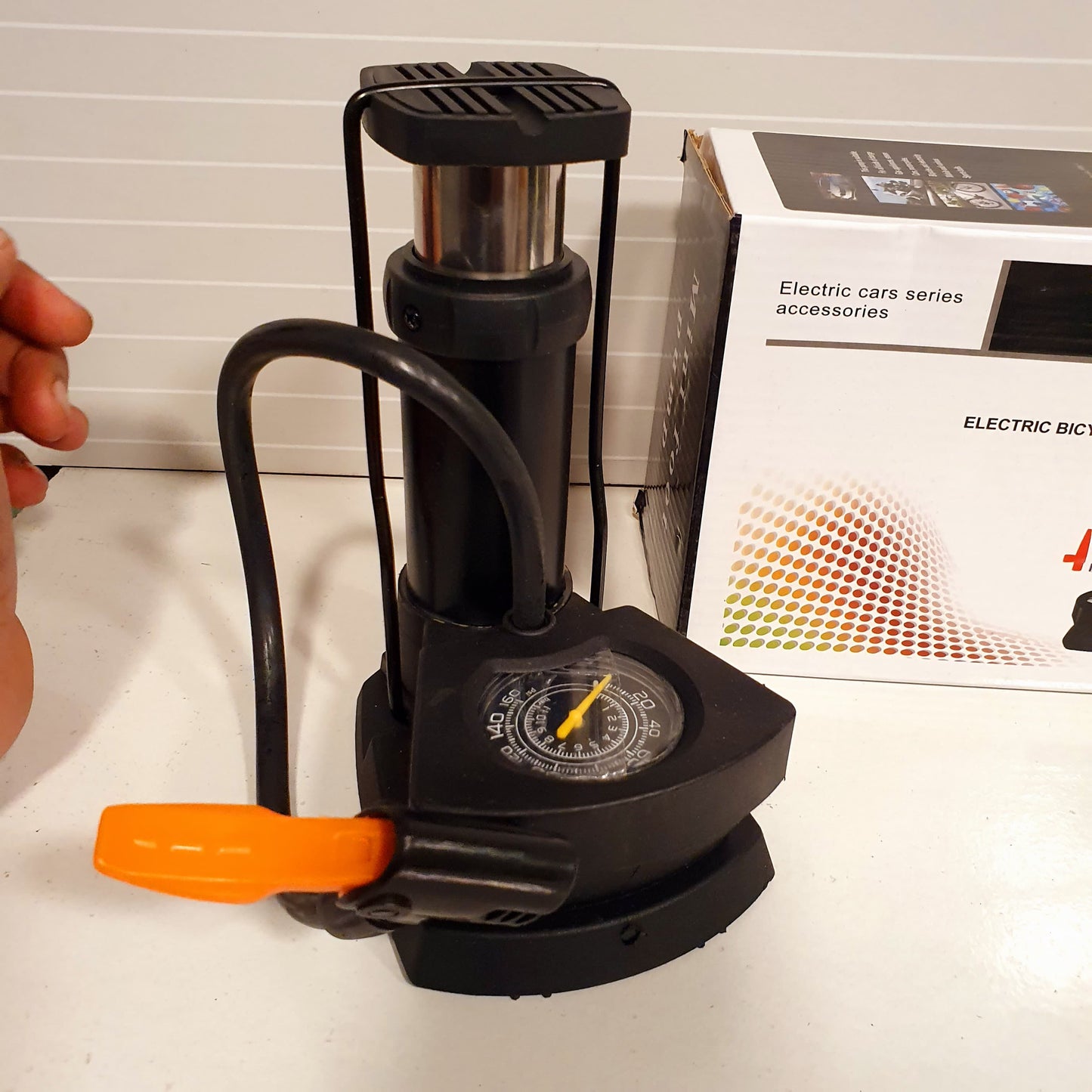 Inflator Pump for Car & Bikes 121180