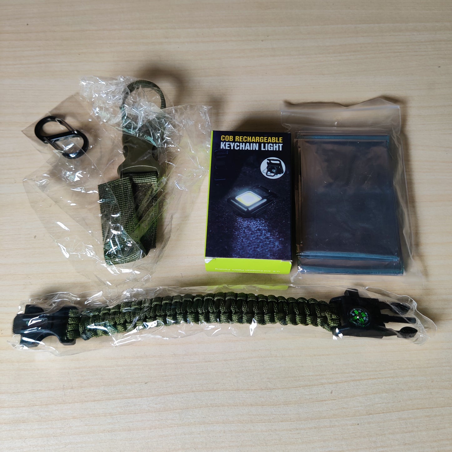 Outdoor Emergency Survival Gear Kit