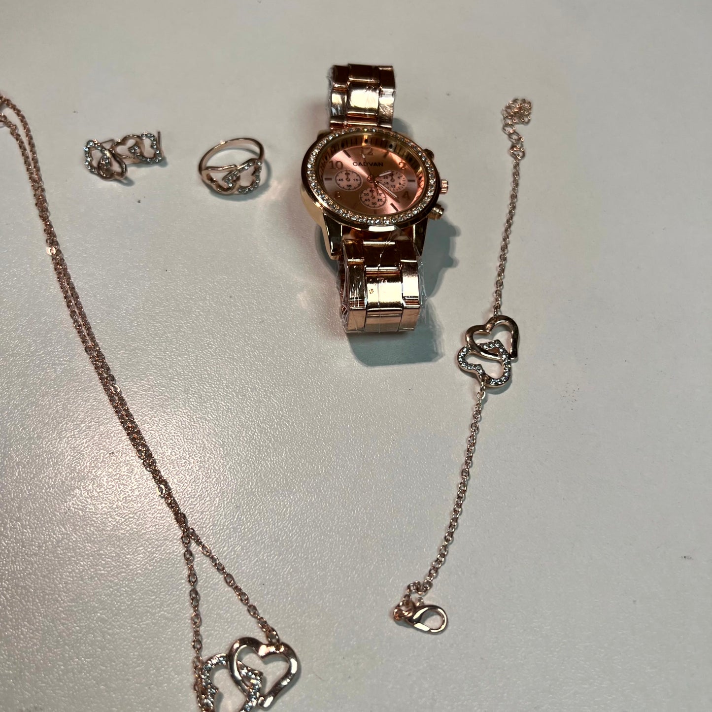 5 pcs Watch and Jewellery