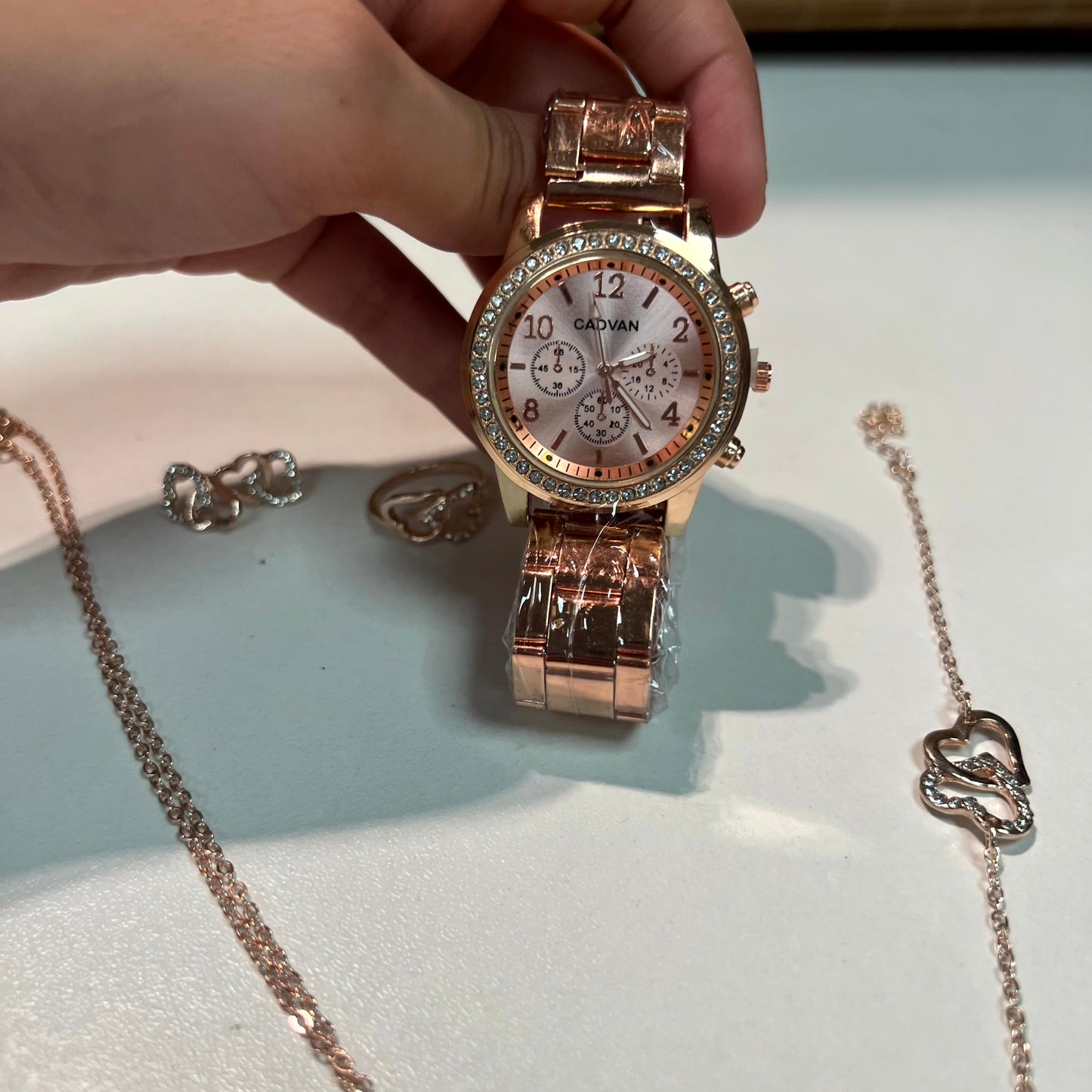 5 pcs Watch and Jewellery