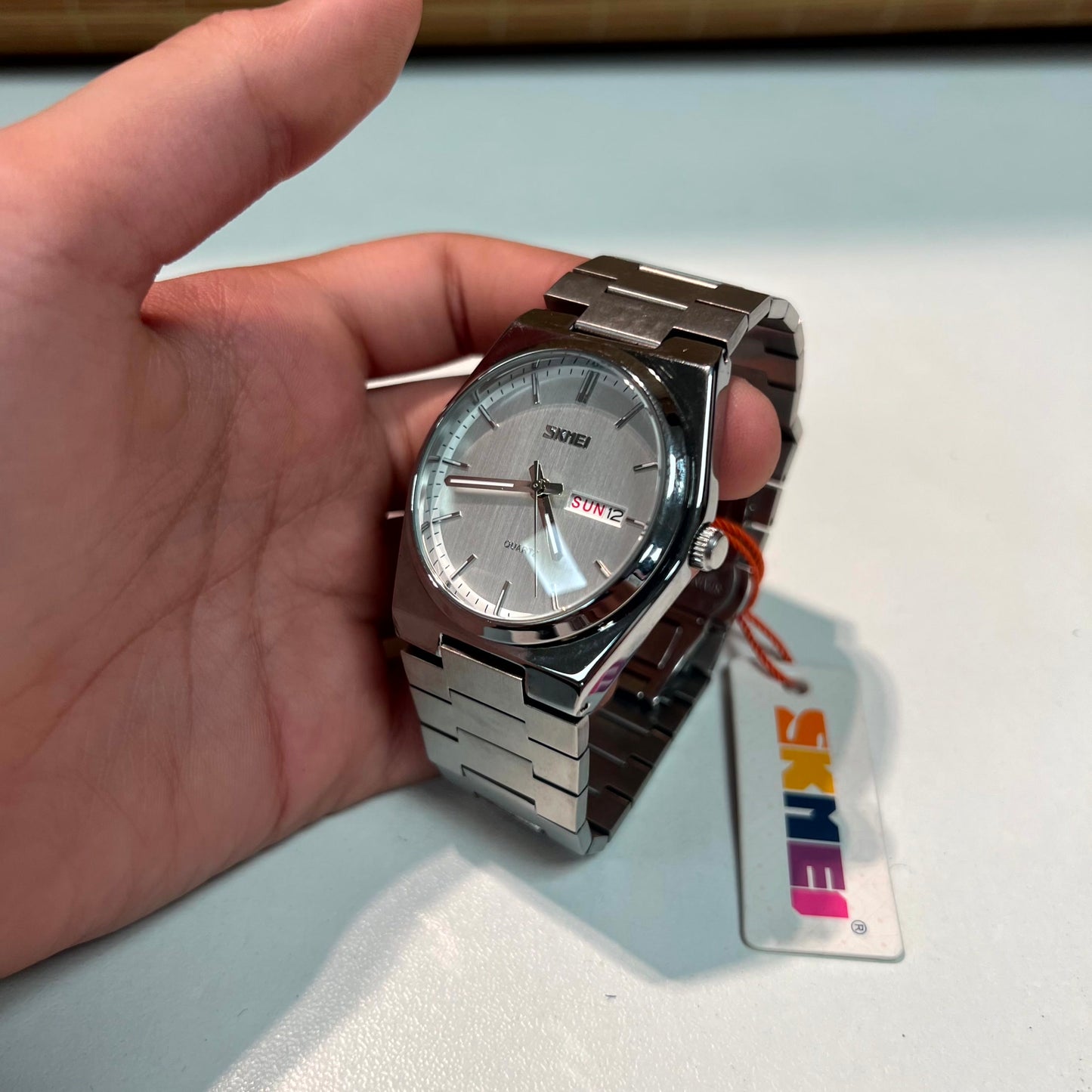 SKMEI Hi-End Watch with Date