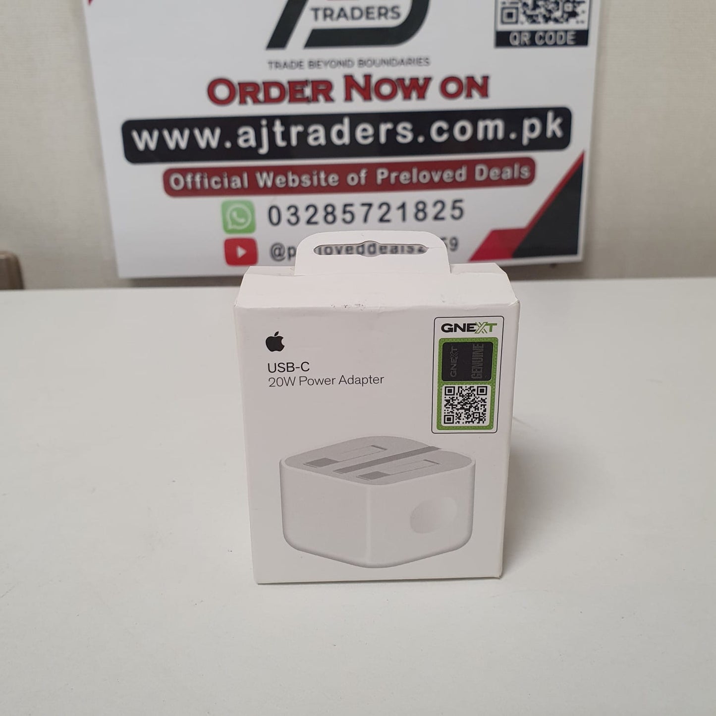 USb-c 20 W Power Adapter Gnext, 21480