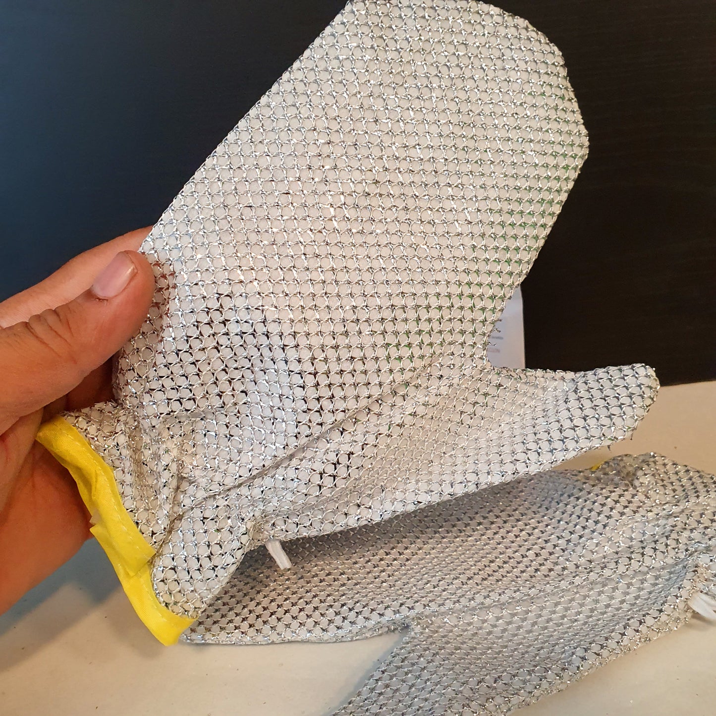 Steel wire household cleaning brush gloves pair