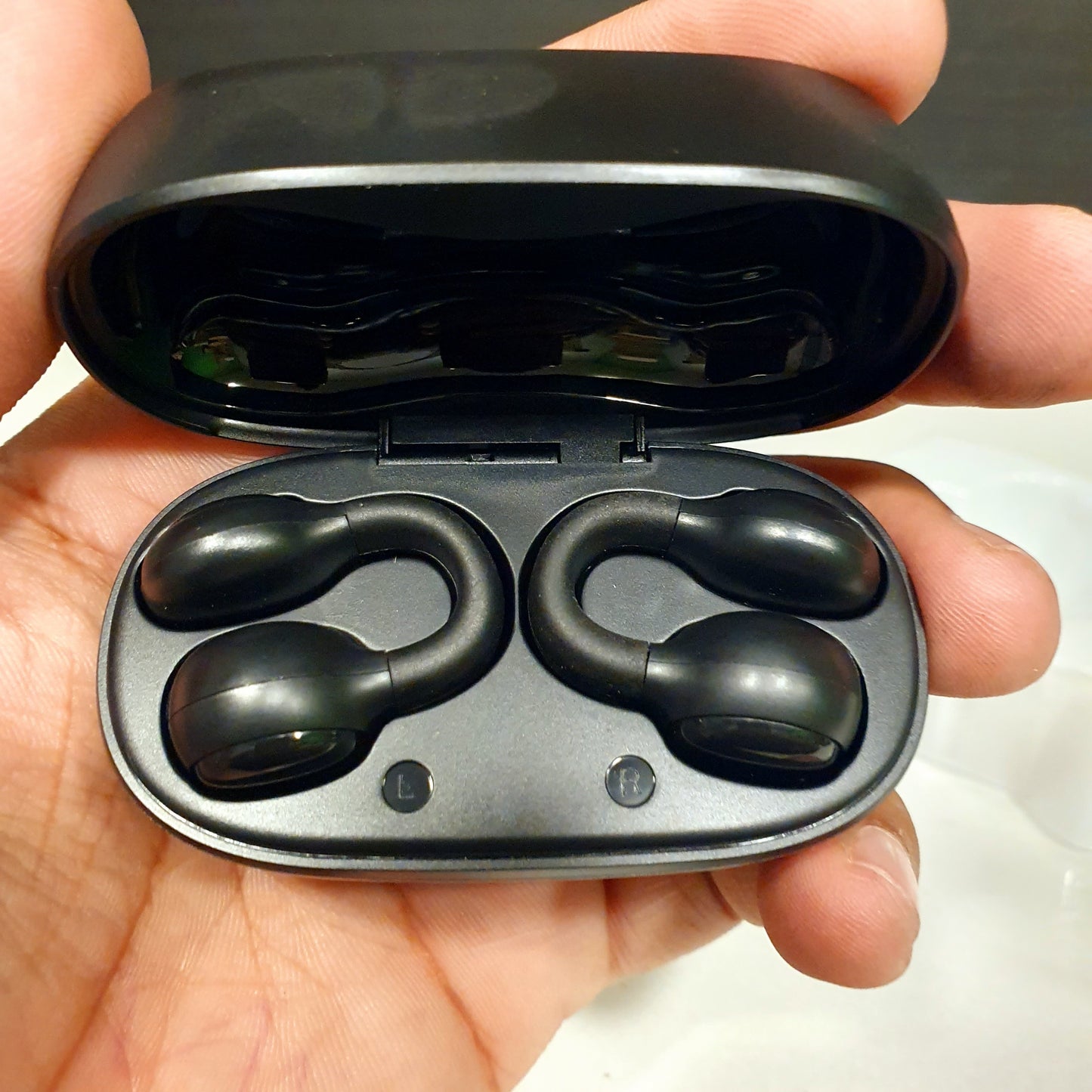 Wireless M47 Airpods Ear Cuff