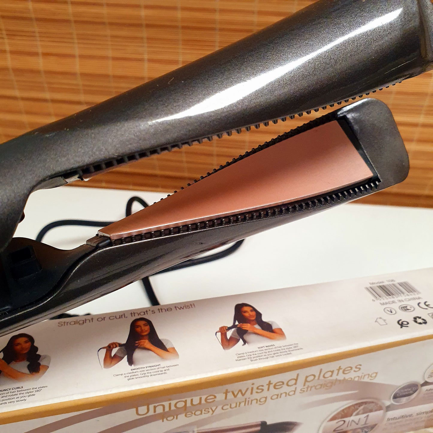 2 IN 1 Digital Straightner + Curler Unique Twisted Plates
