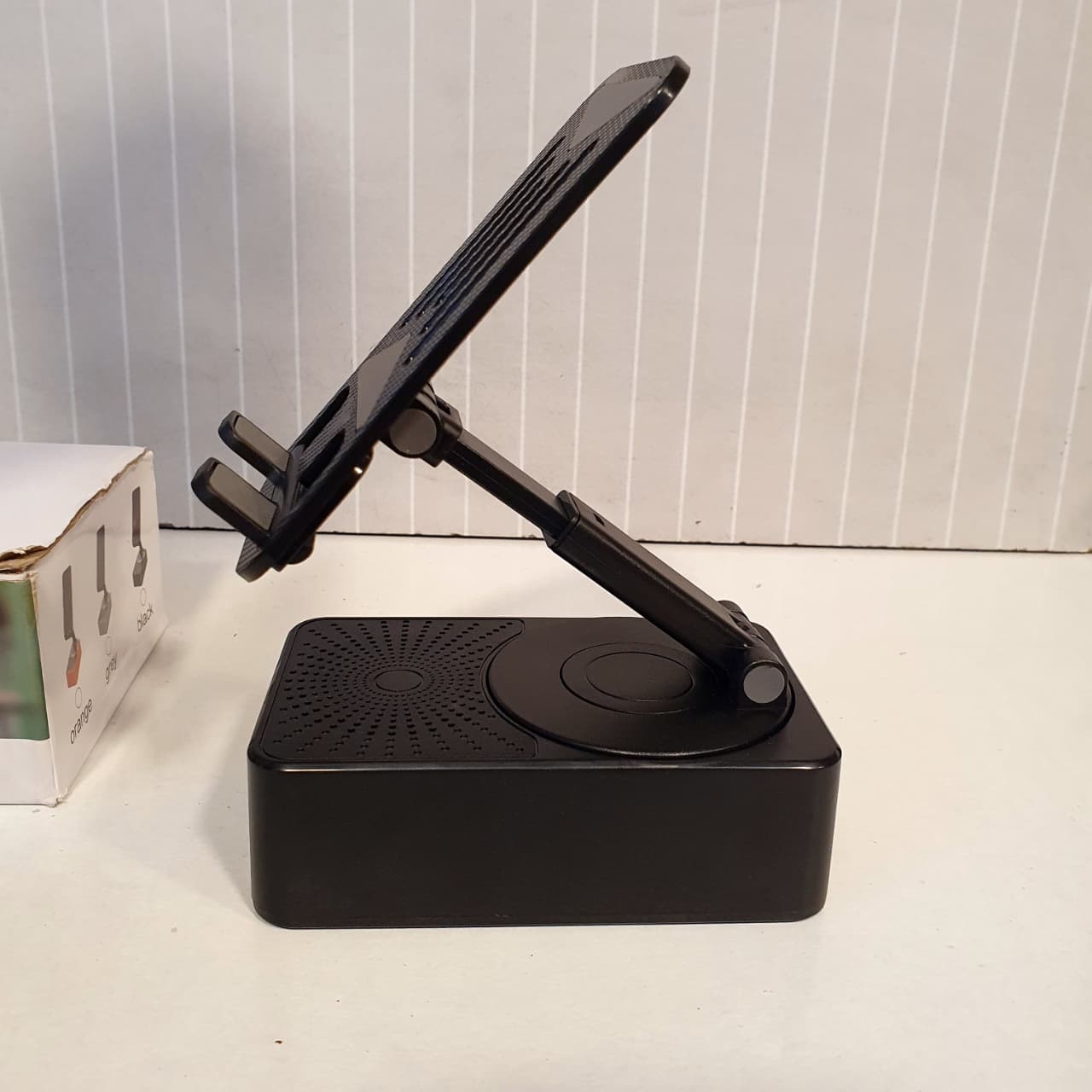 Bluetooth Speaker with Mobile Stand 301230