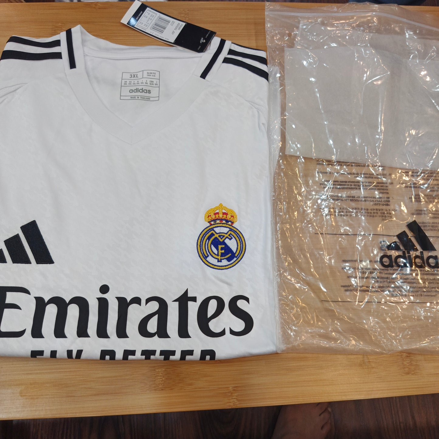 Adidas tshirt 3XL size