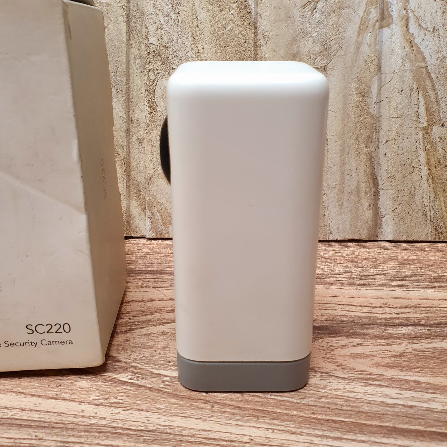 Victure Full HD Wireless Indoor Security Camera 360° Rotation.