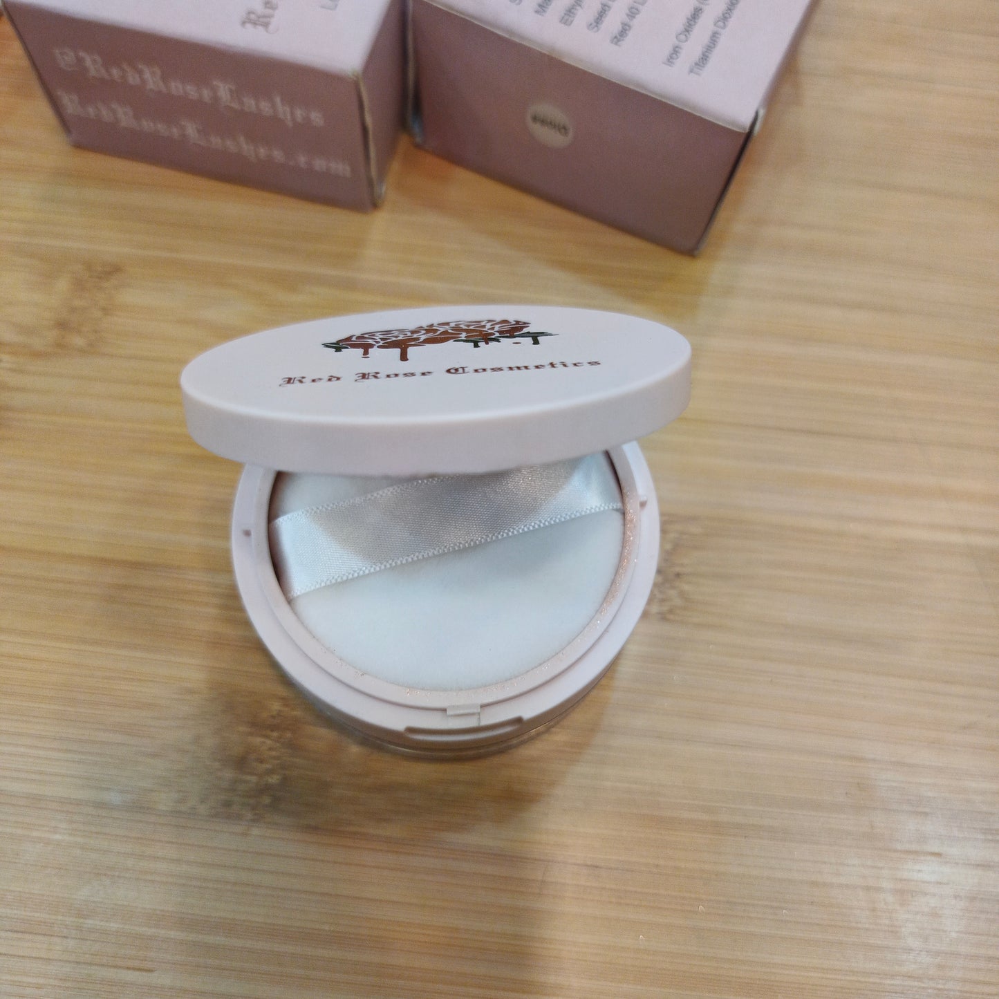 Red rose lose highlighter powder