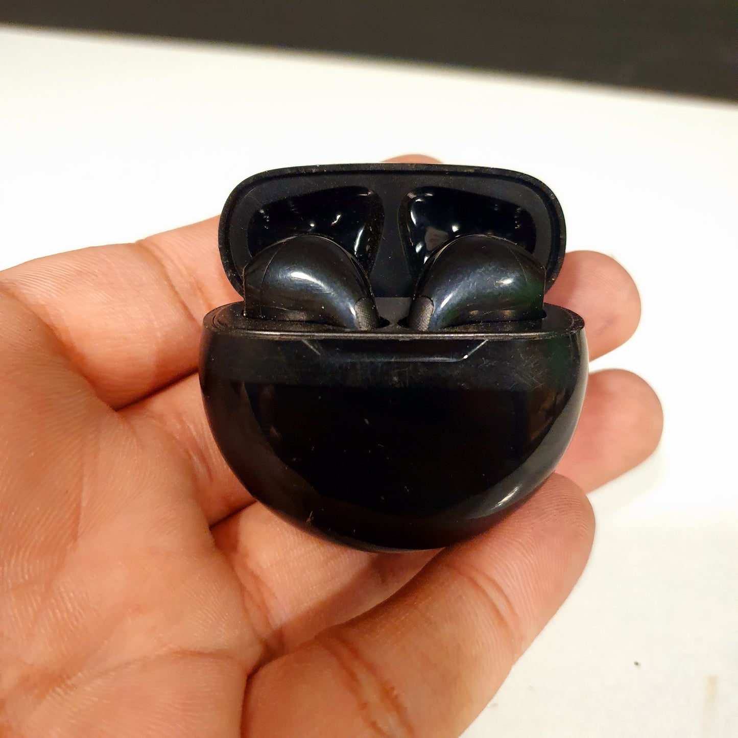 Airbuds Black