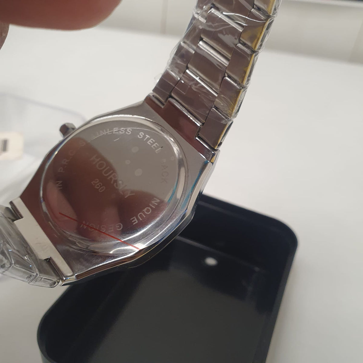 Hoursly Watch Boxed, 12400
