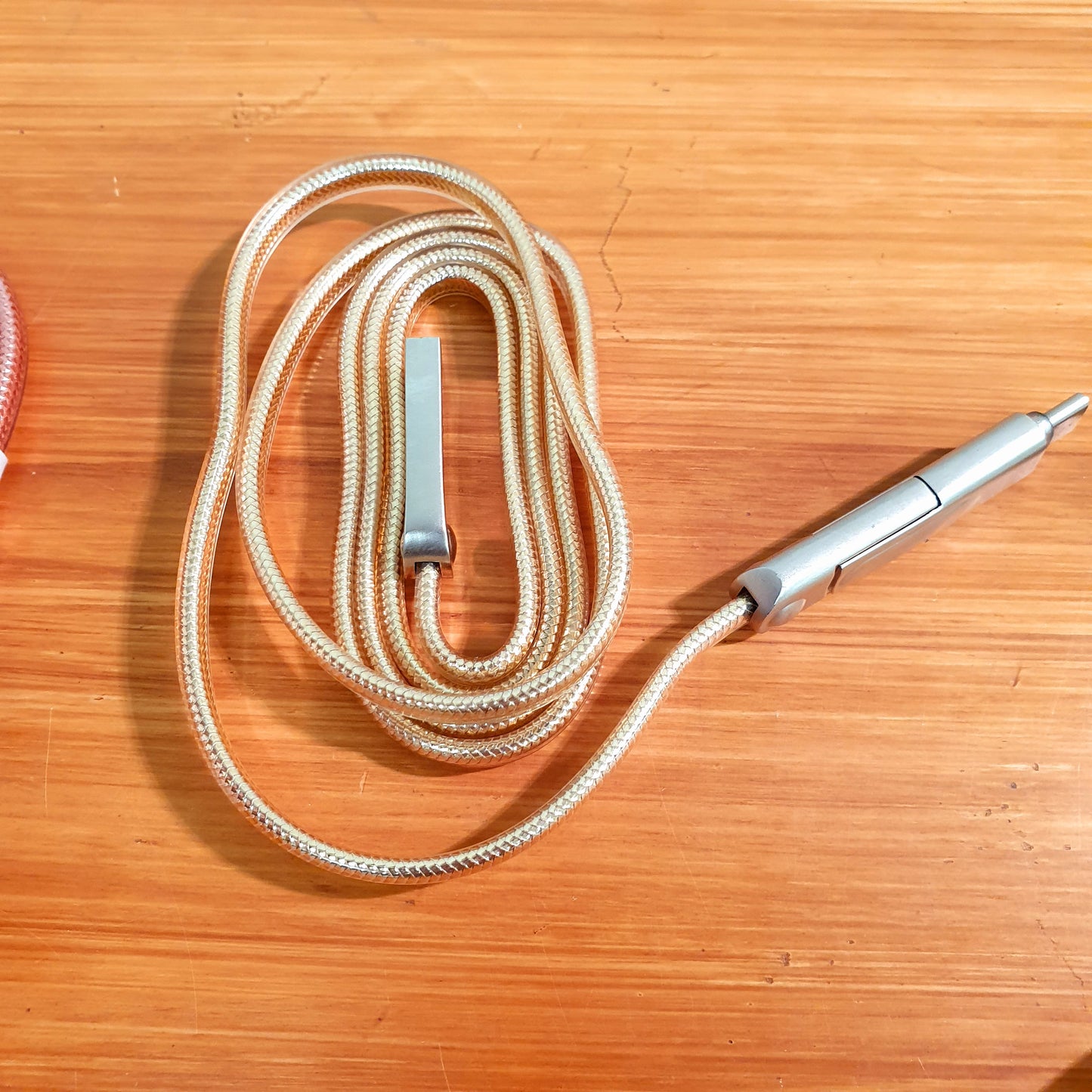 Convertible Charging Cable Lightning-Type C  for iphone android material : Metal