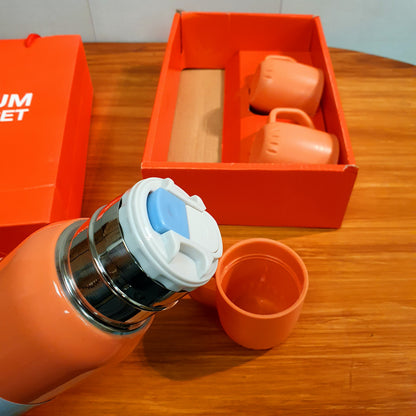 Vaccum Flask With Mugs