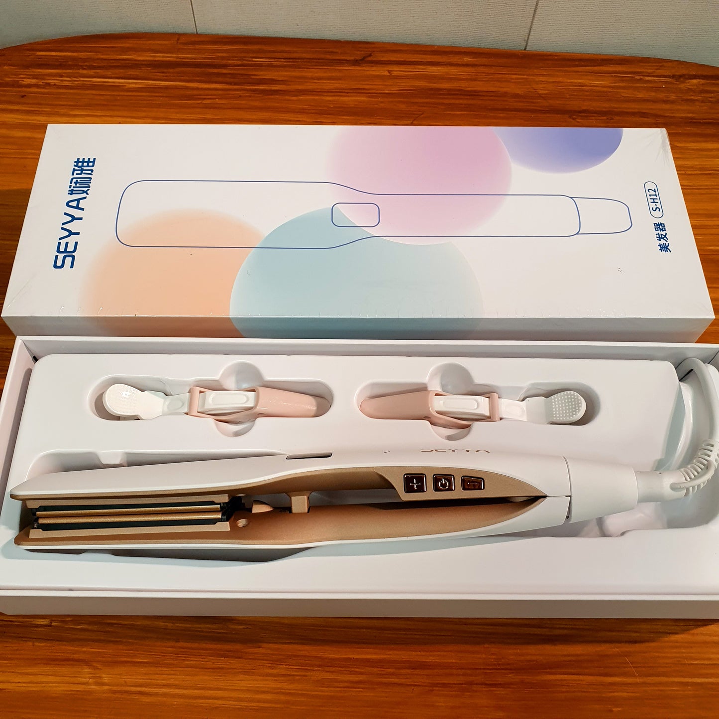 Seyya digital hair  straightener Sh 012