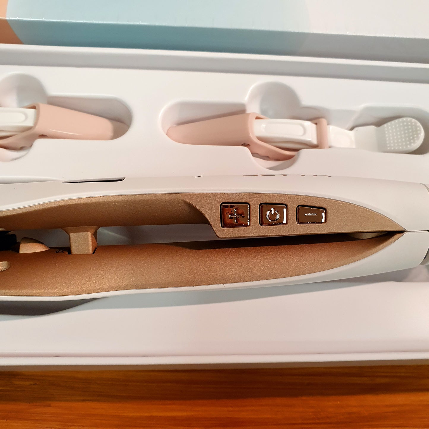 Seyya digital hair  straightener Sh 012
