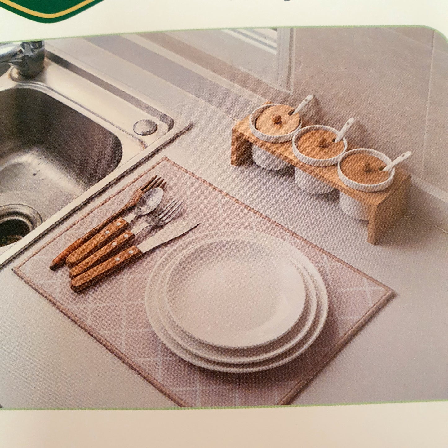 Dish and  cutlery drying mat
