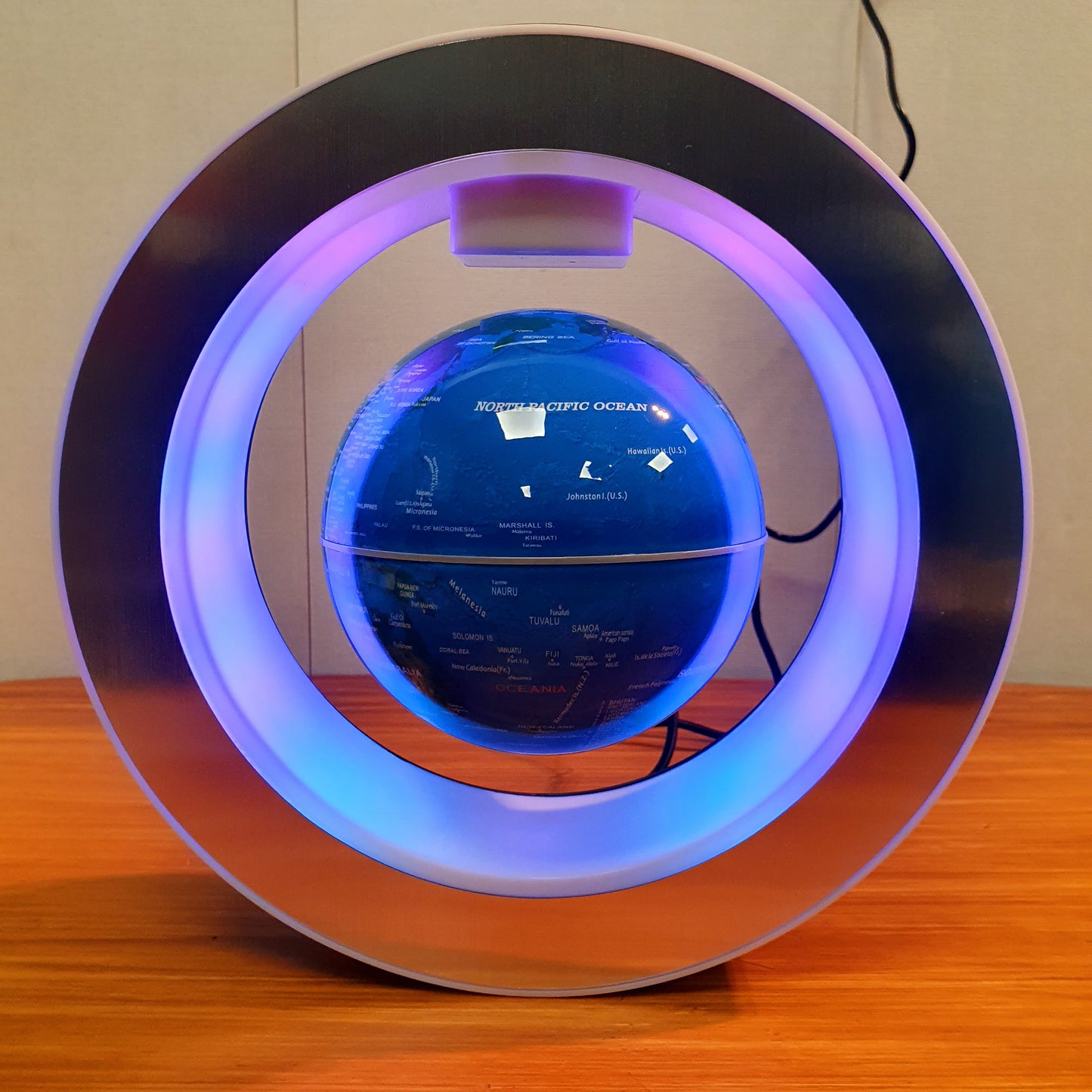 Floating Globe Lamp