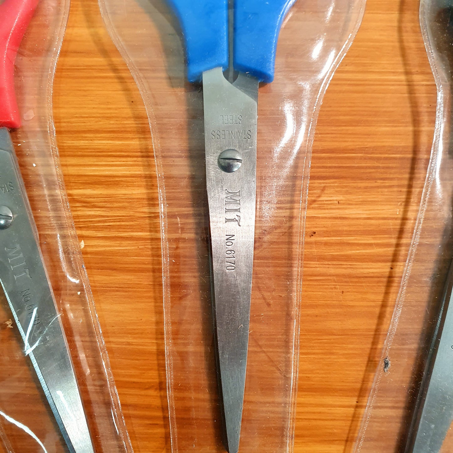 Imported Scissor in stainless steel material