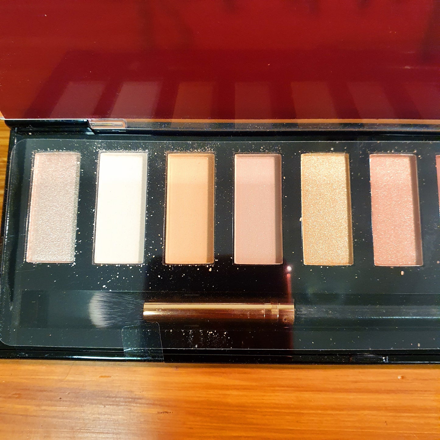 10 color eye shadow pallet