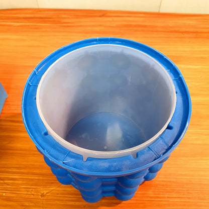 Ice cube maker box