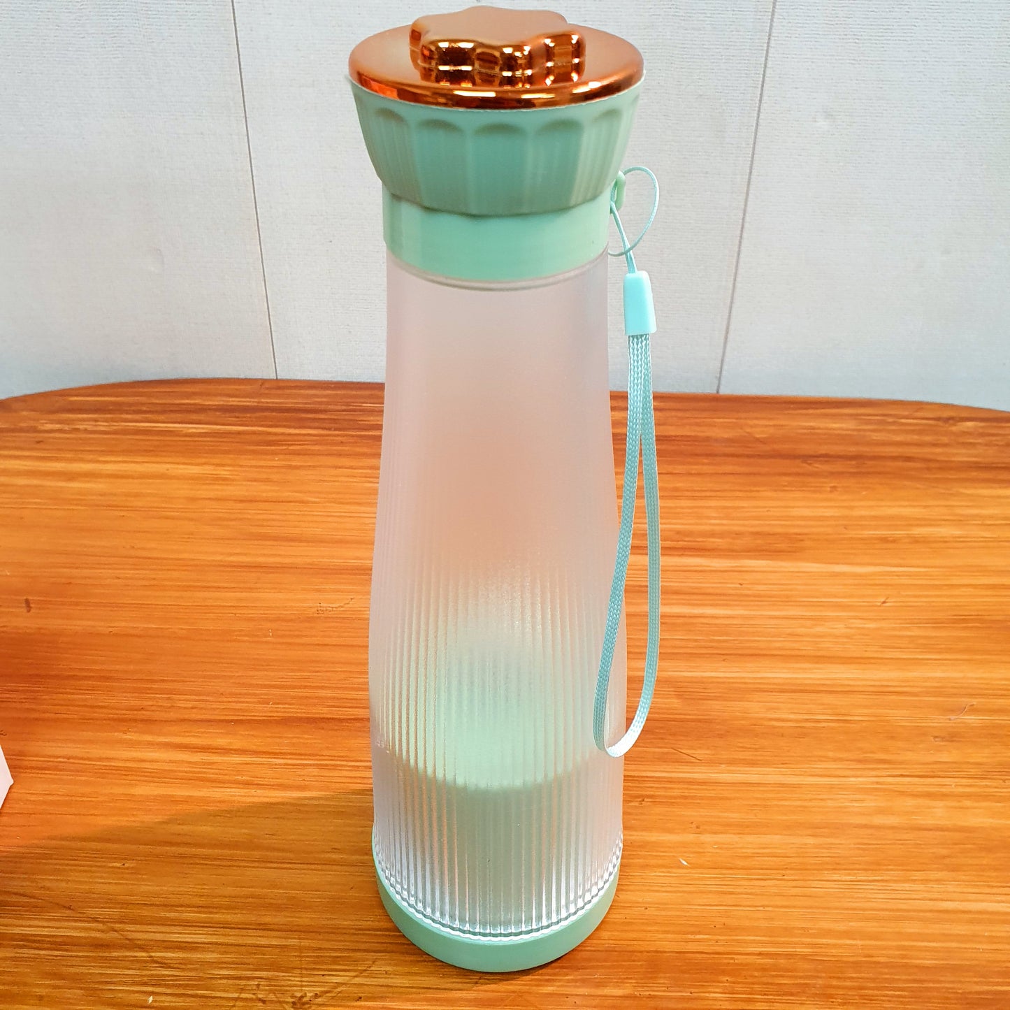Chargeable blender