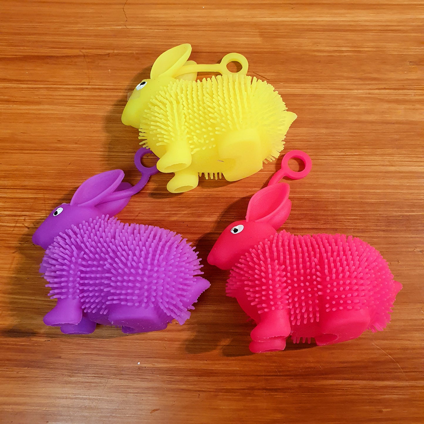 Puffer rabbit stretchable toy with lights