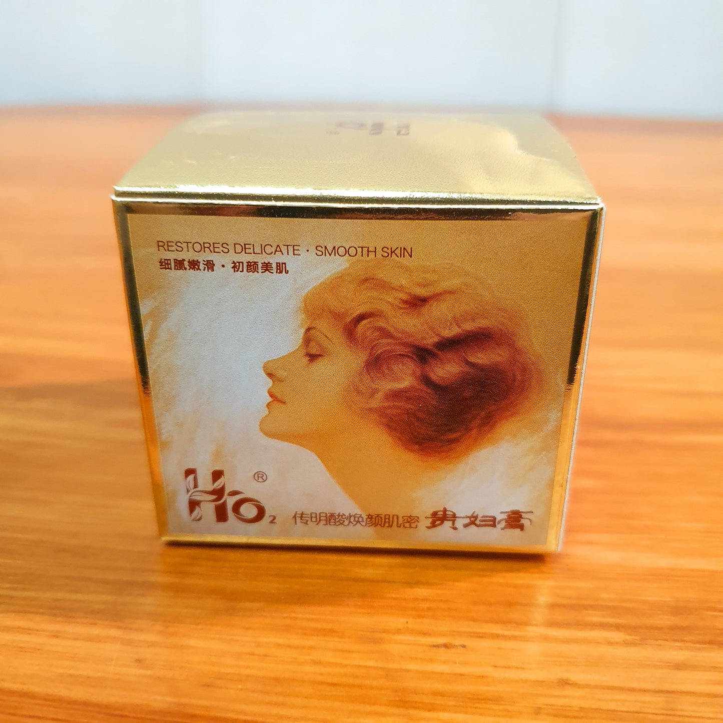 Ho2 Restores delicate smooth skin