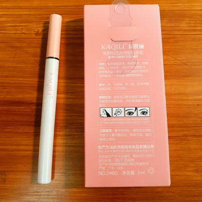 Silky liquid eyeliner