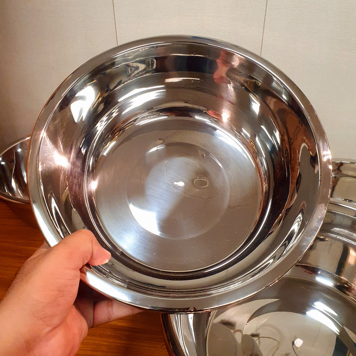 Kitchen Stainless steel bowls  20cm , 22cm , 26cm , 28cm , 30cm , 34cm