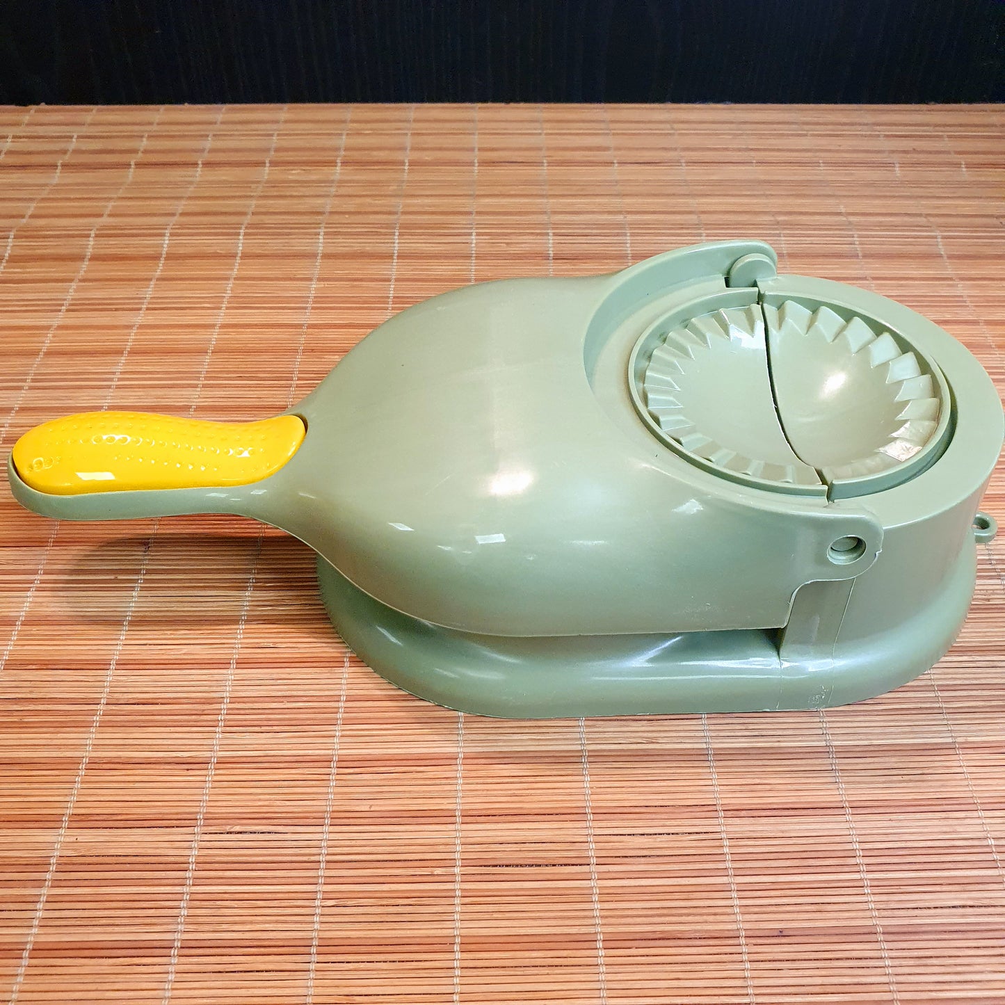 Portable Dumpling Making Machine