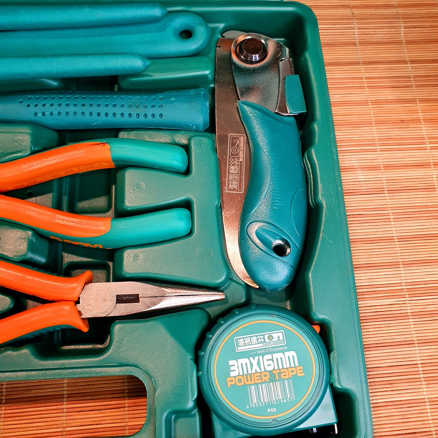 21pcs Home Tool Set for Car and Home Use
